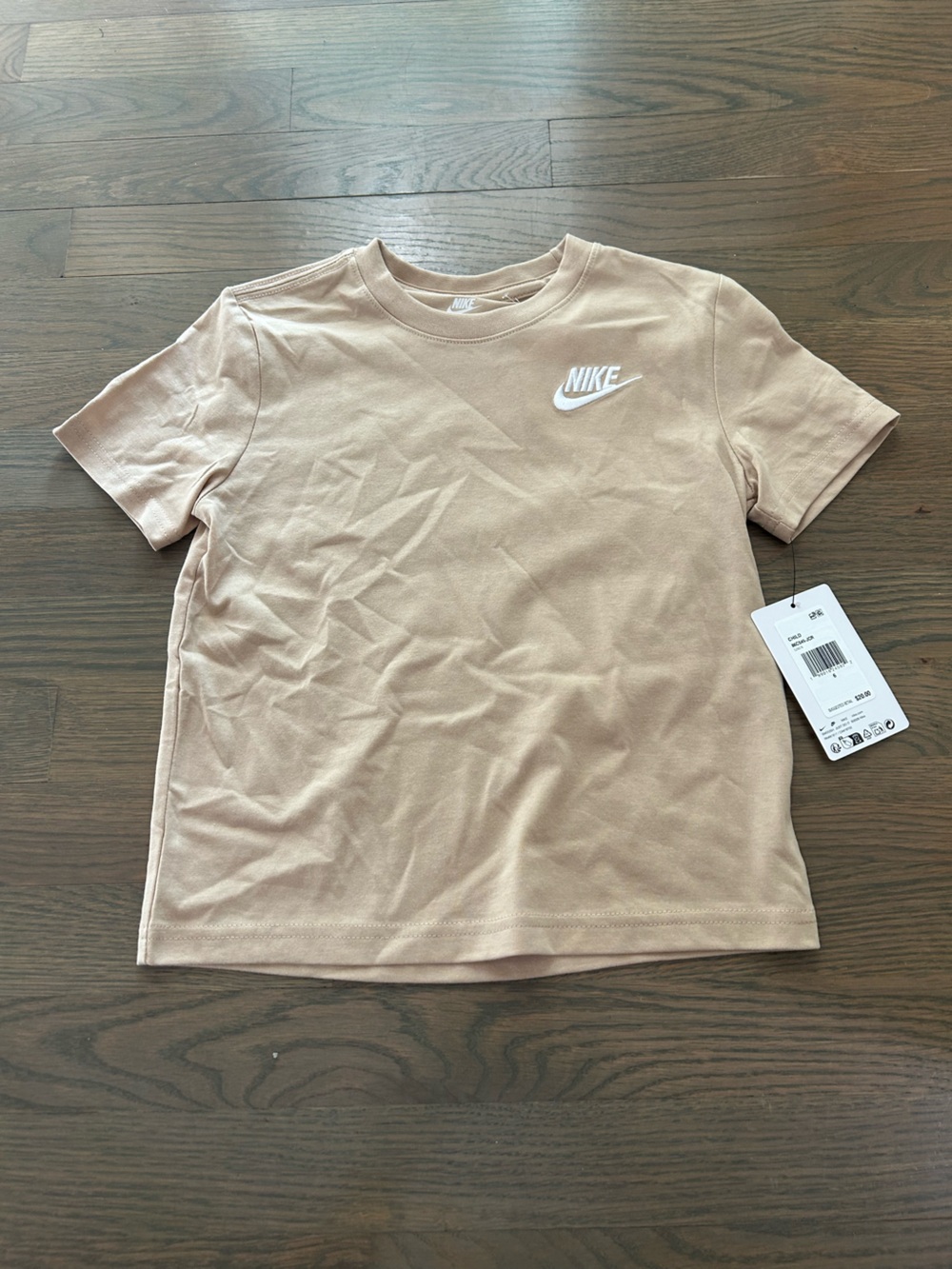 NWT Nike Boys Shirt size 6